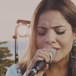 Gabriela Rocha – Teu Santo Nome (Sony Music Live)